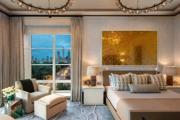 how-wall-lights-and-chandeliers-work-together-in-interior-design